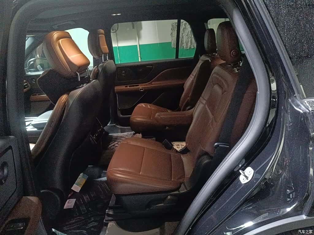 Lincoln Aviator, 2020 13