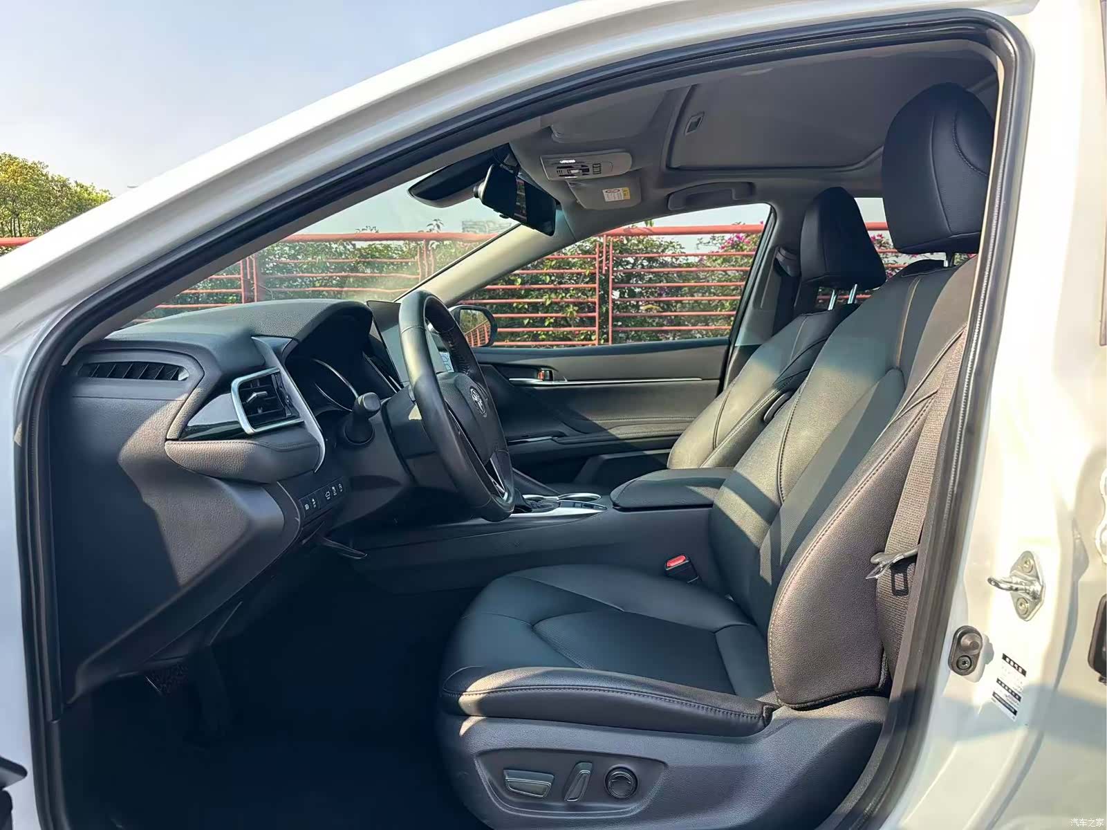 Toyota Camry, 2022 7
