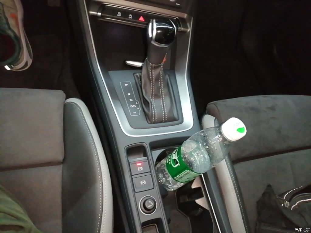 Audi Q3, 2022 14
