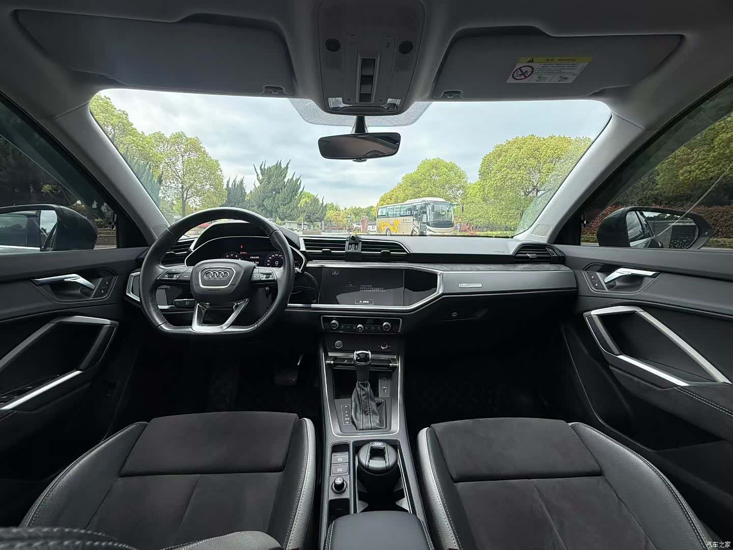 Audi Q3, 2020 все фото