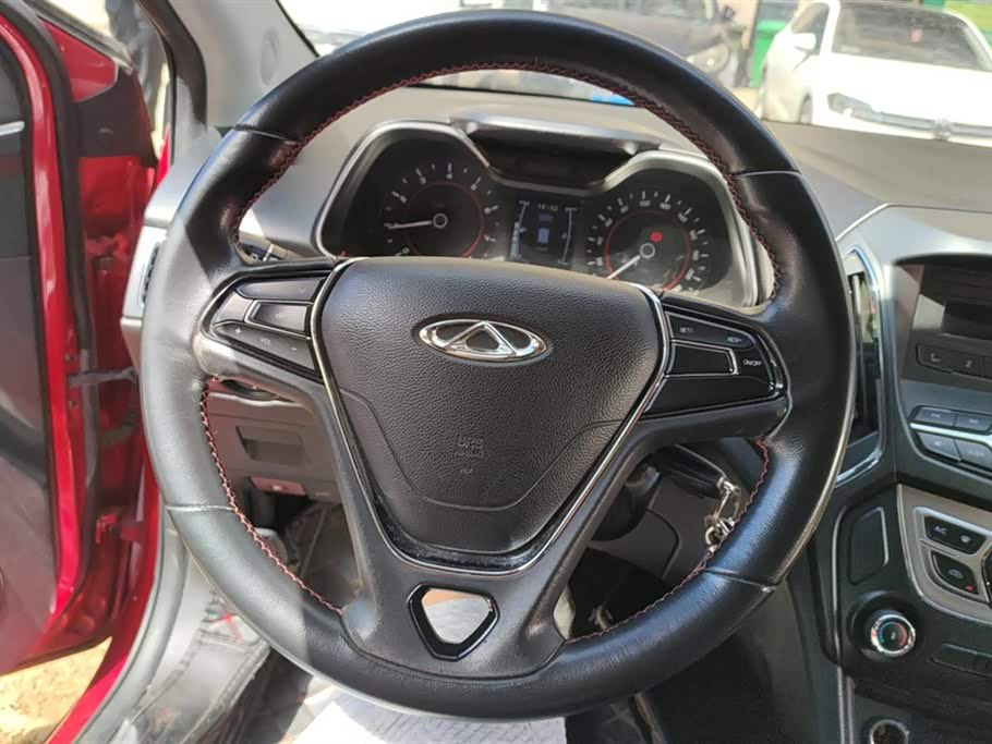 Chery Arrizo 5