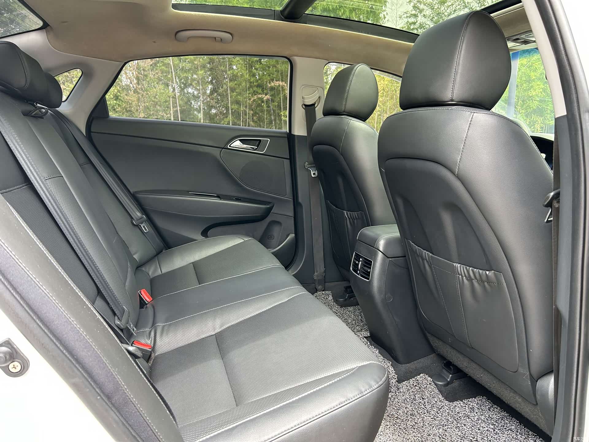 Hyundai GLS, 2014 12