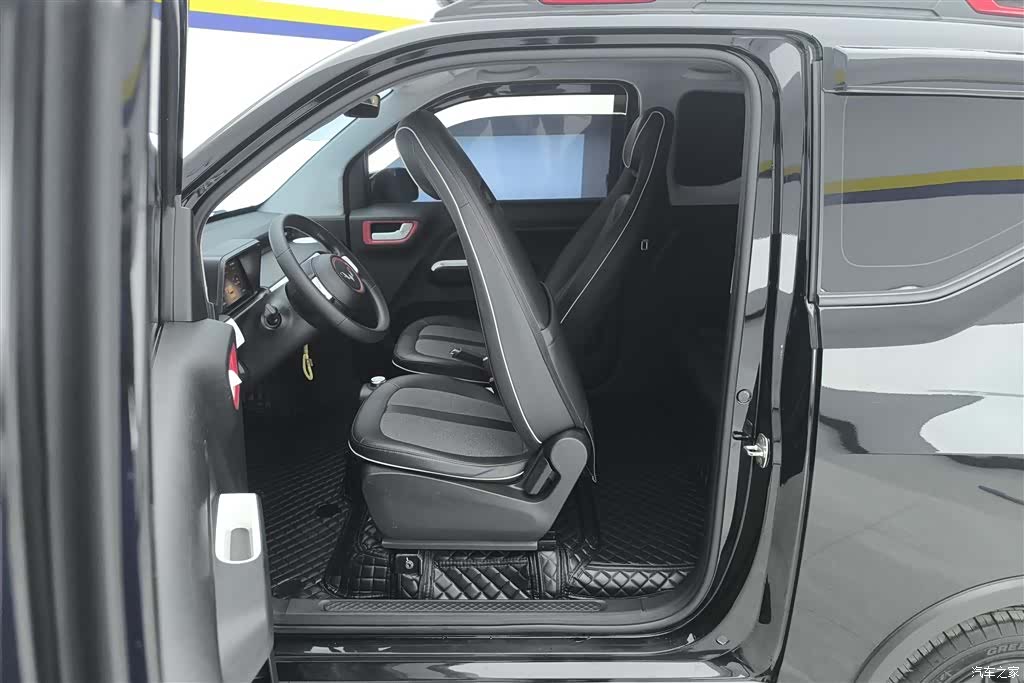Wuling MINIEV, 2023 11