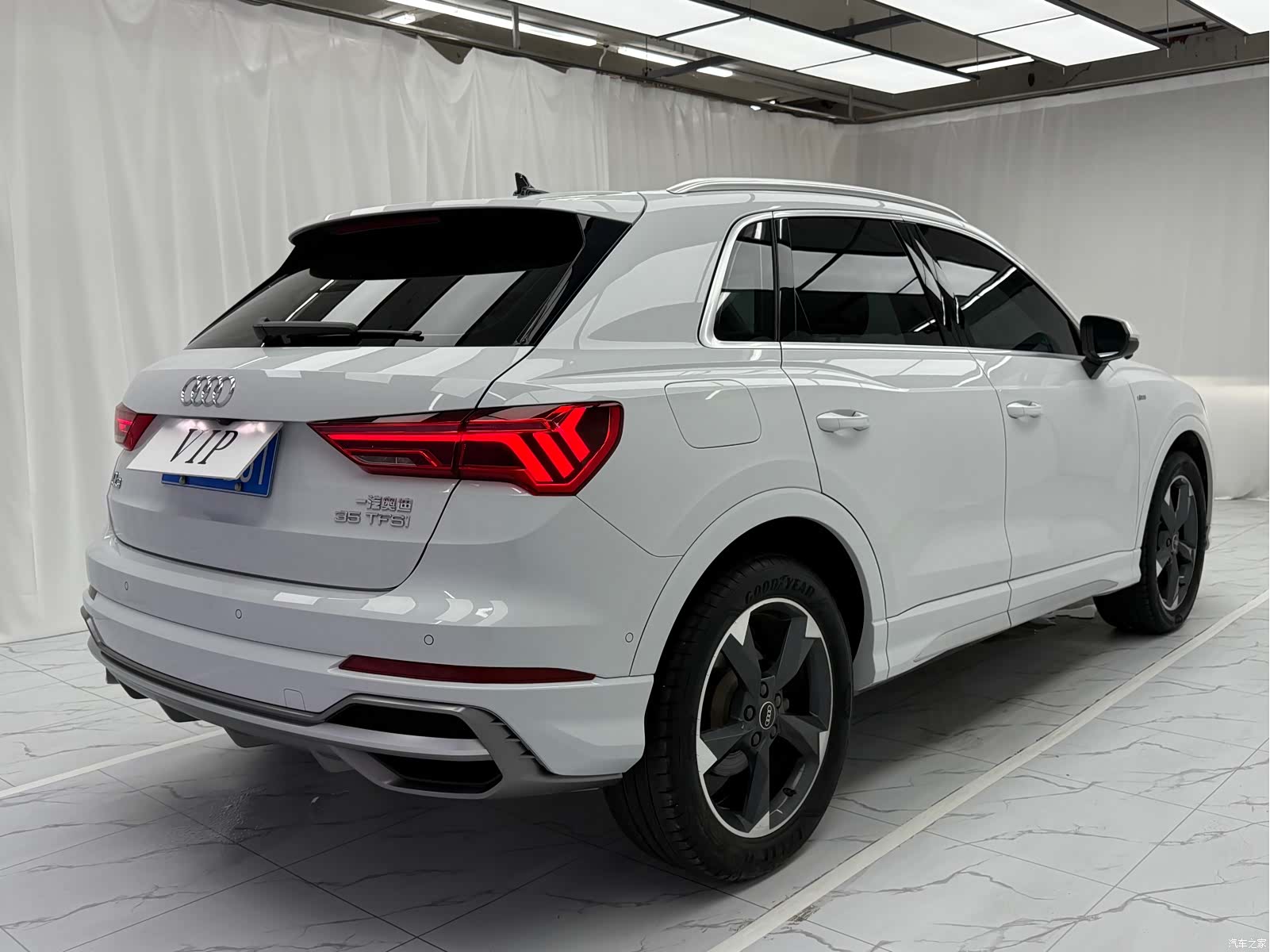 Audi Q3, 2023 6