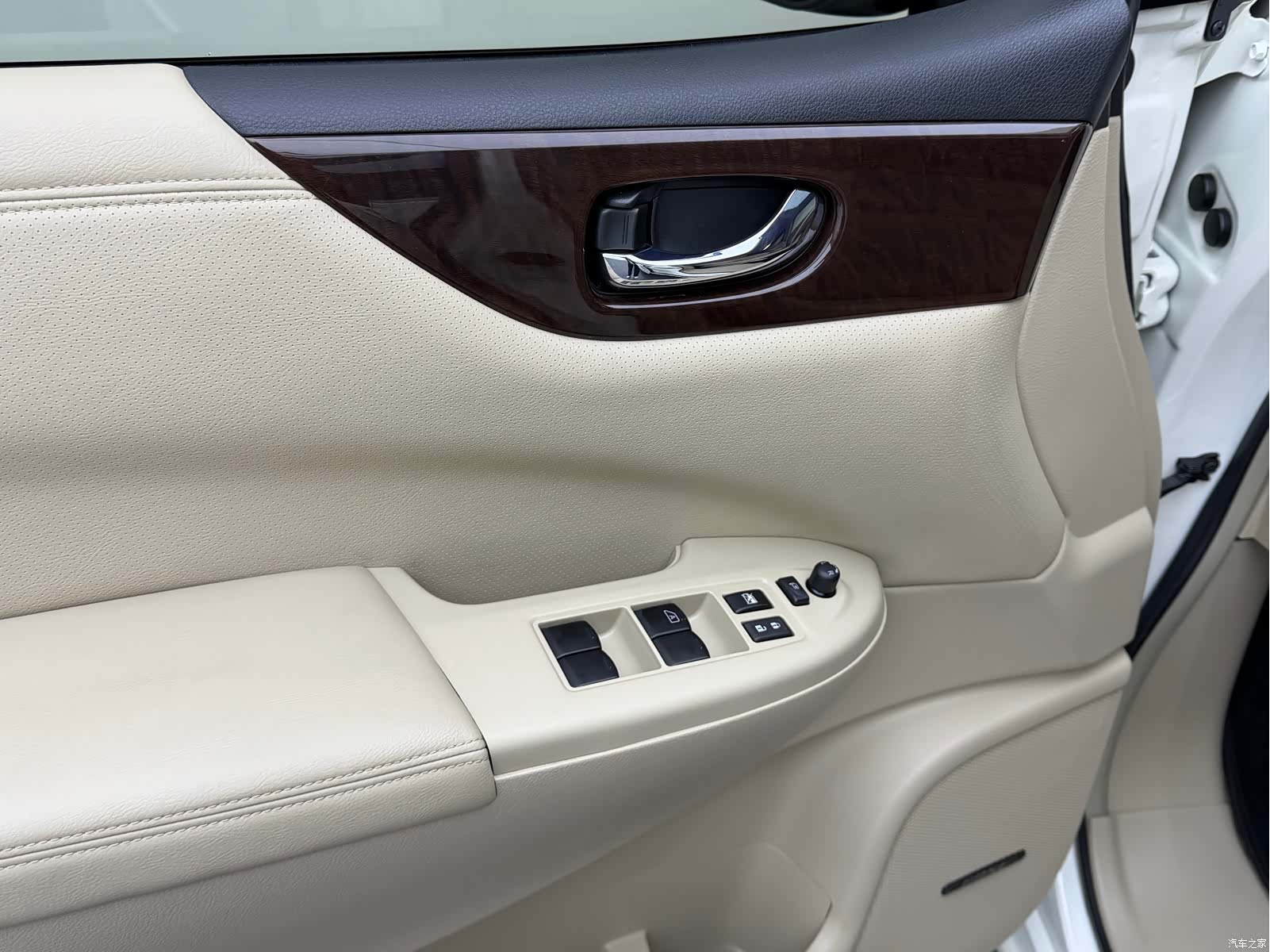 Nissan SL, 2017 12