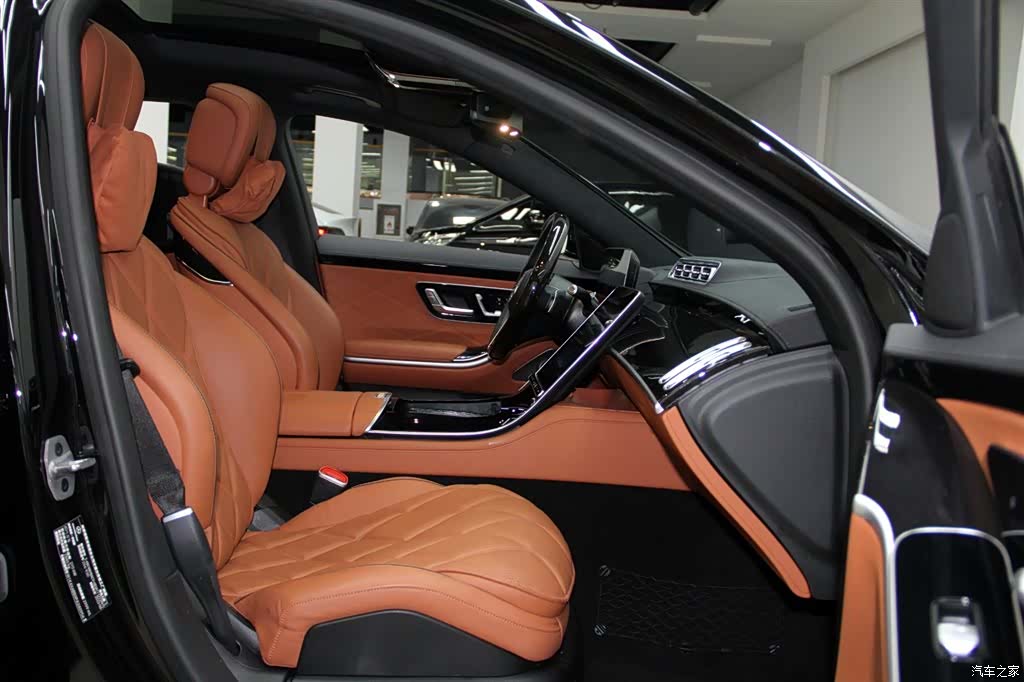 Maybach S-Class, 2024 12