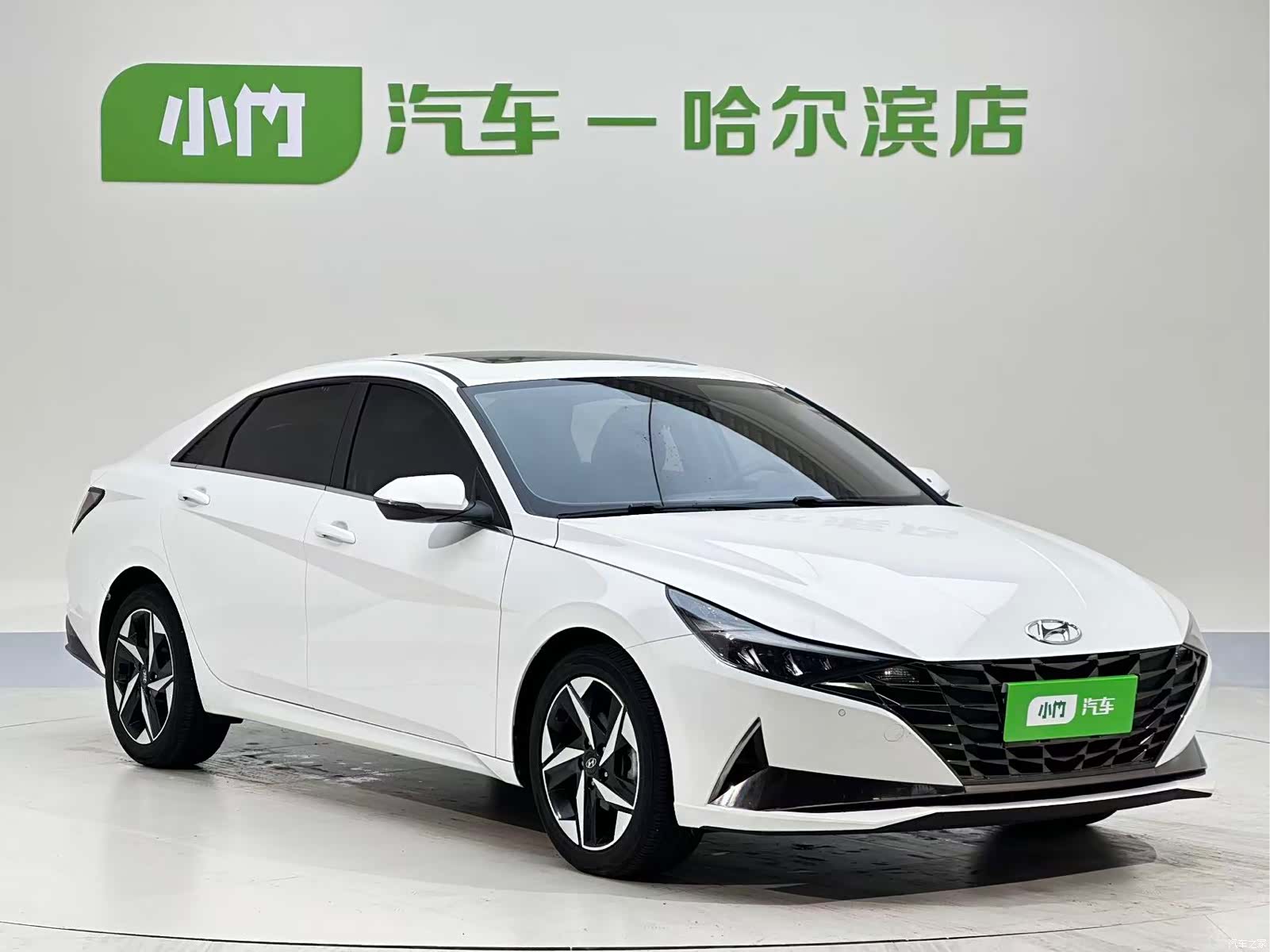 Hyundai Elantra, 2022 3