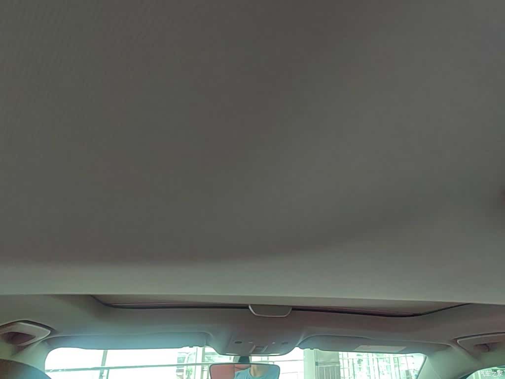 Audi Q2L, 2019 18
