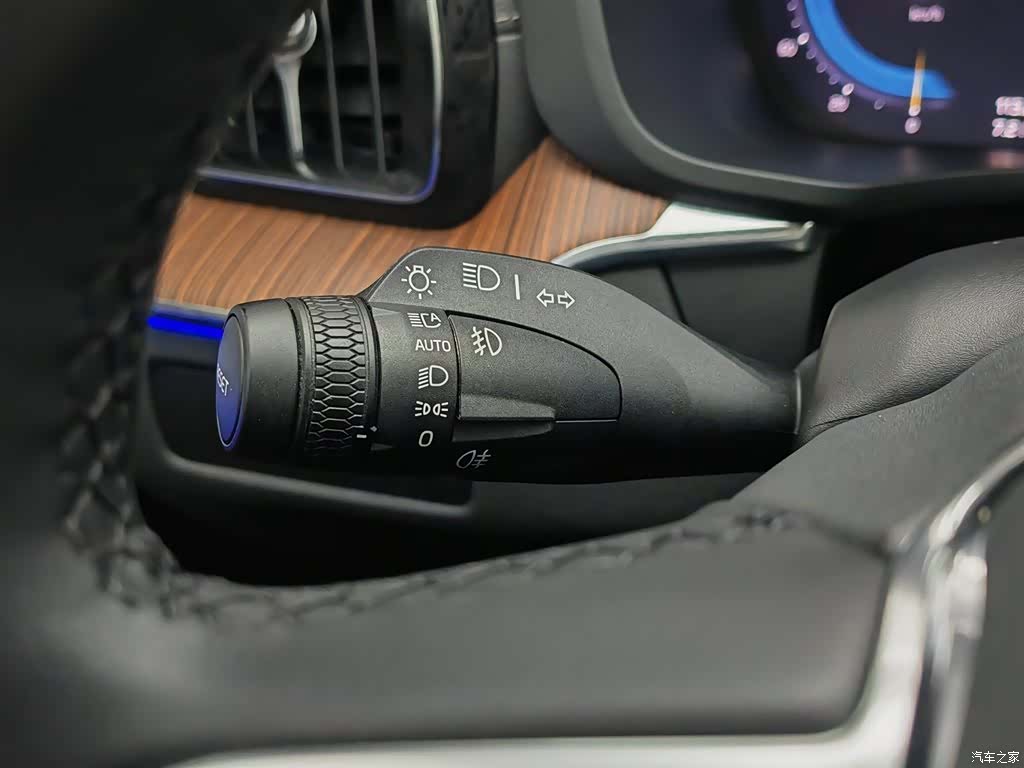 Volvo XC60, 2024 21