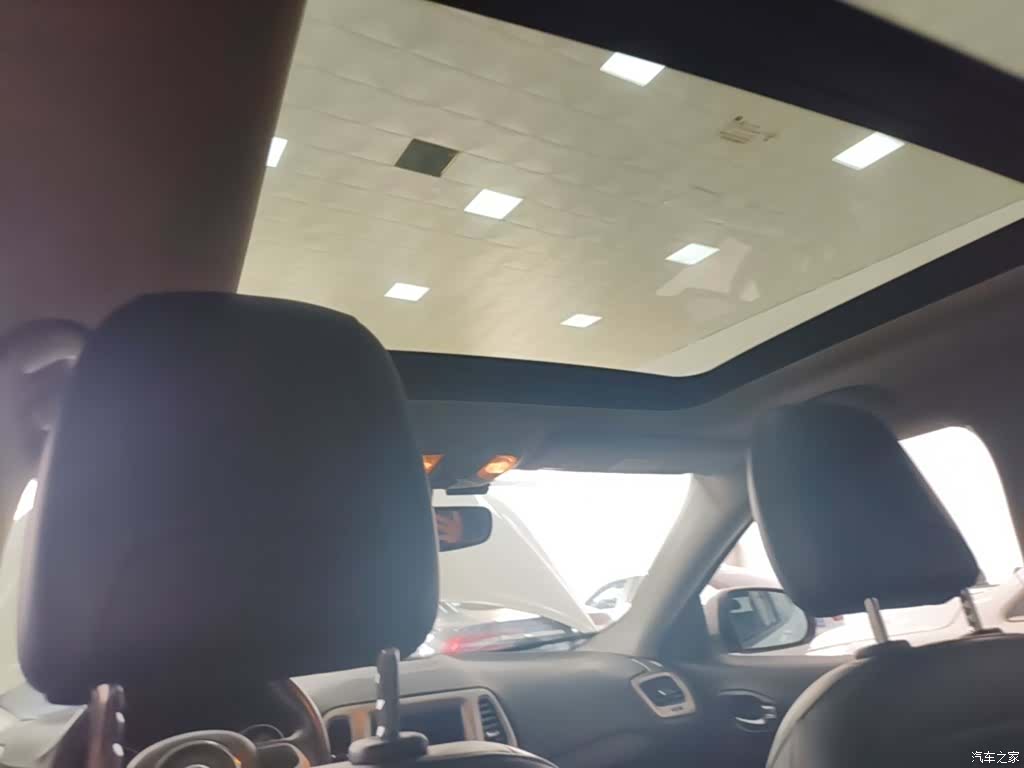 Jeep Compass, 2019 18