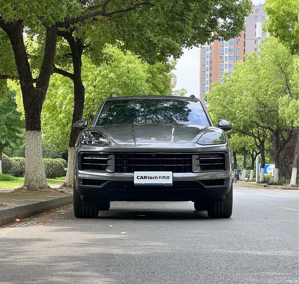 Porsche Cayenne, 2025 2