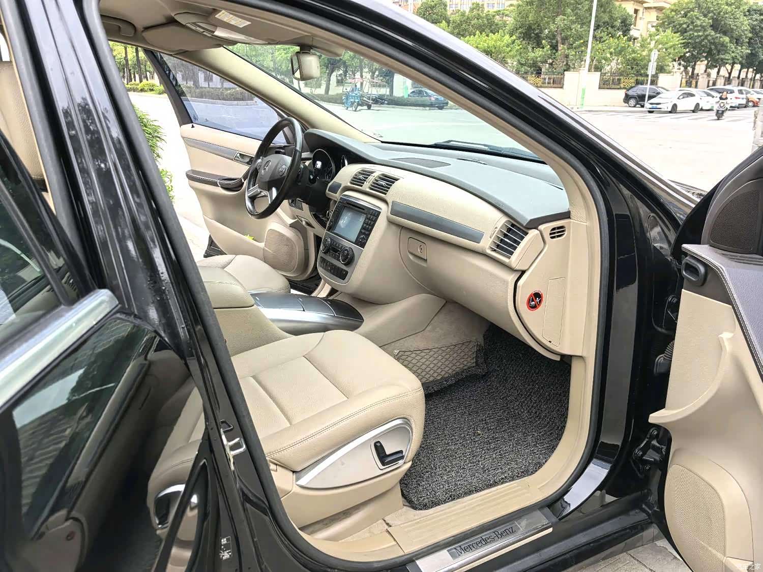 Mercedes-Benz R-Class, 2013 18