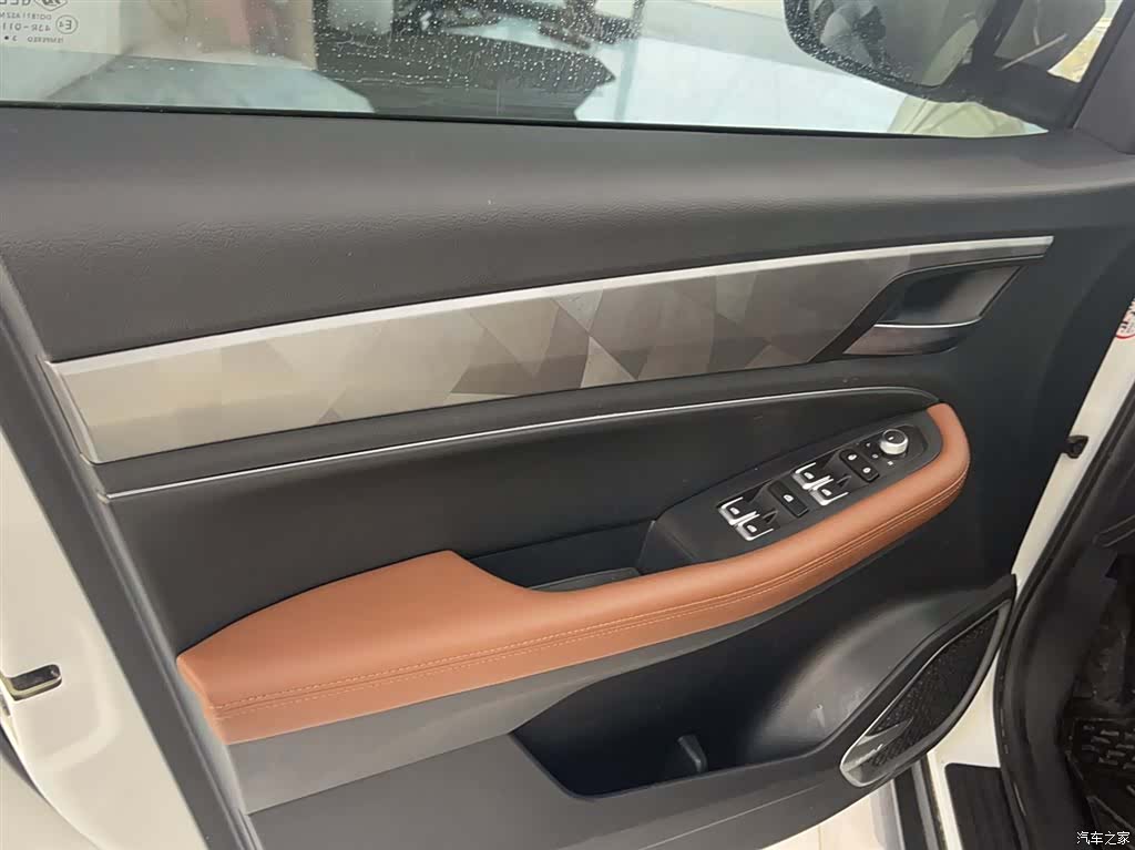 Geely X6, 2024 18
