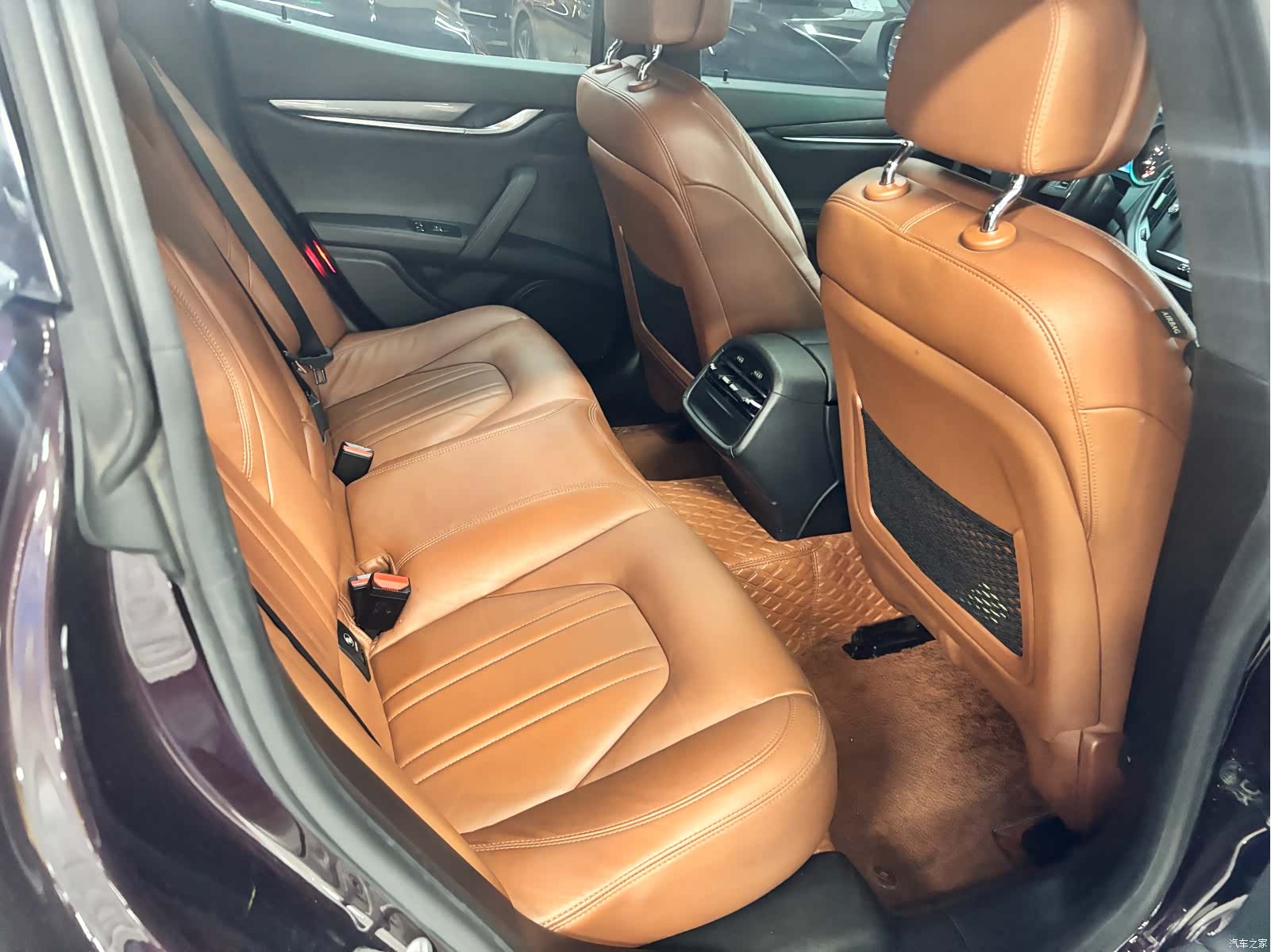 Maserati Ghibli, 2016 9
