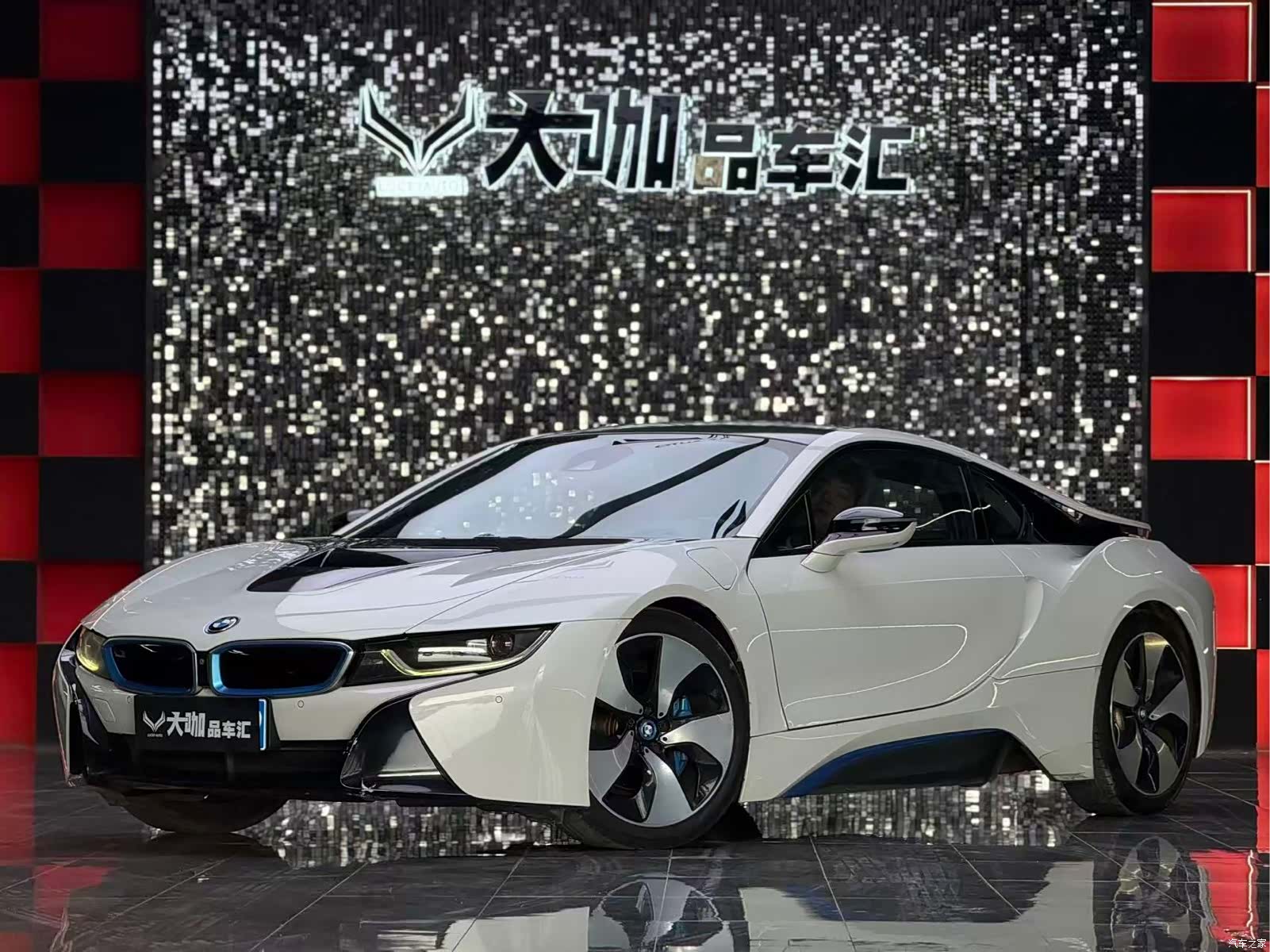 BMW i8