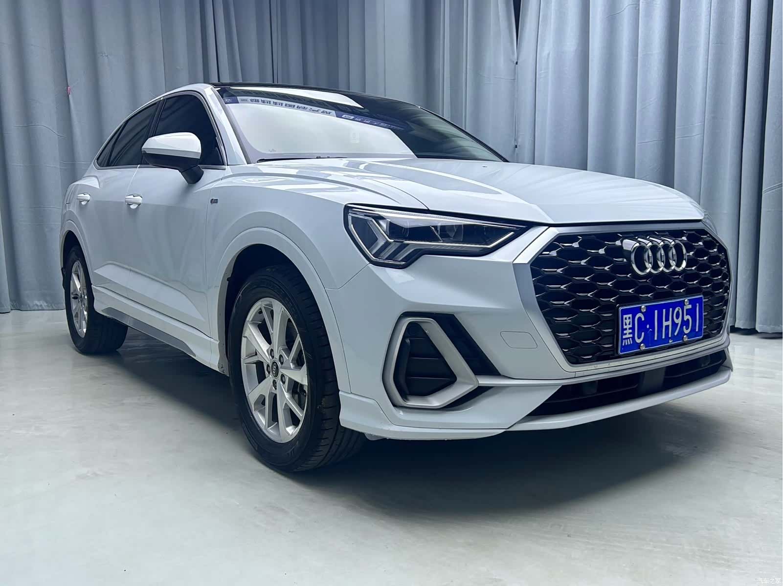 Audi Q3, 2022 3
