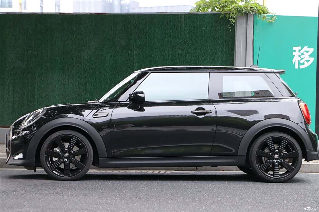 Mini Cooper, 2024 13
