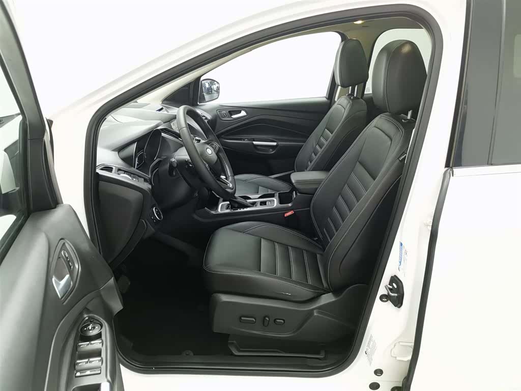 Ford Kuga, 2017 10
