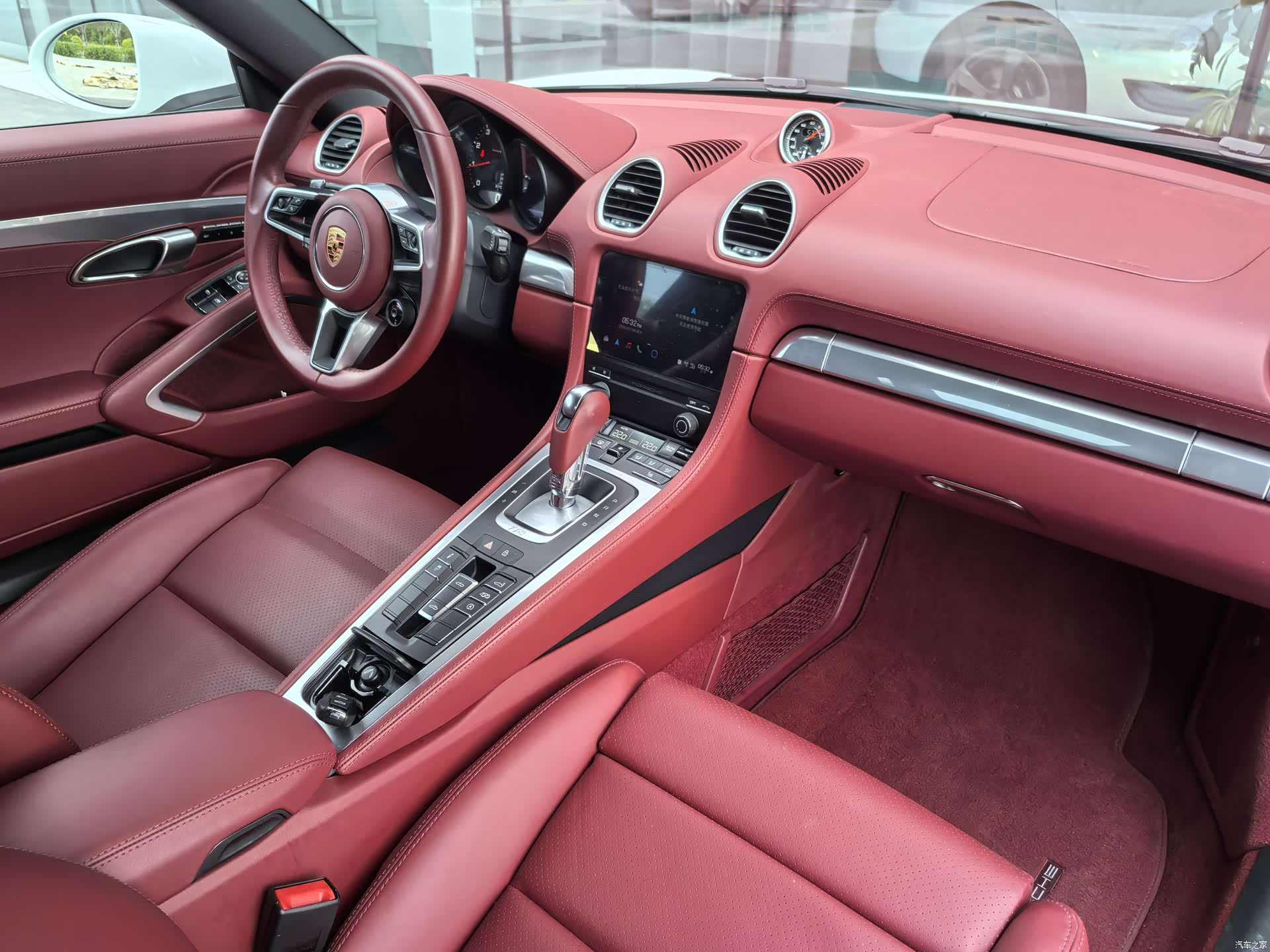 Porsche Boxster, 2026 3