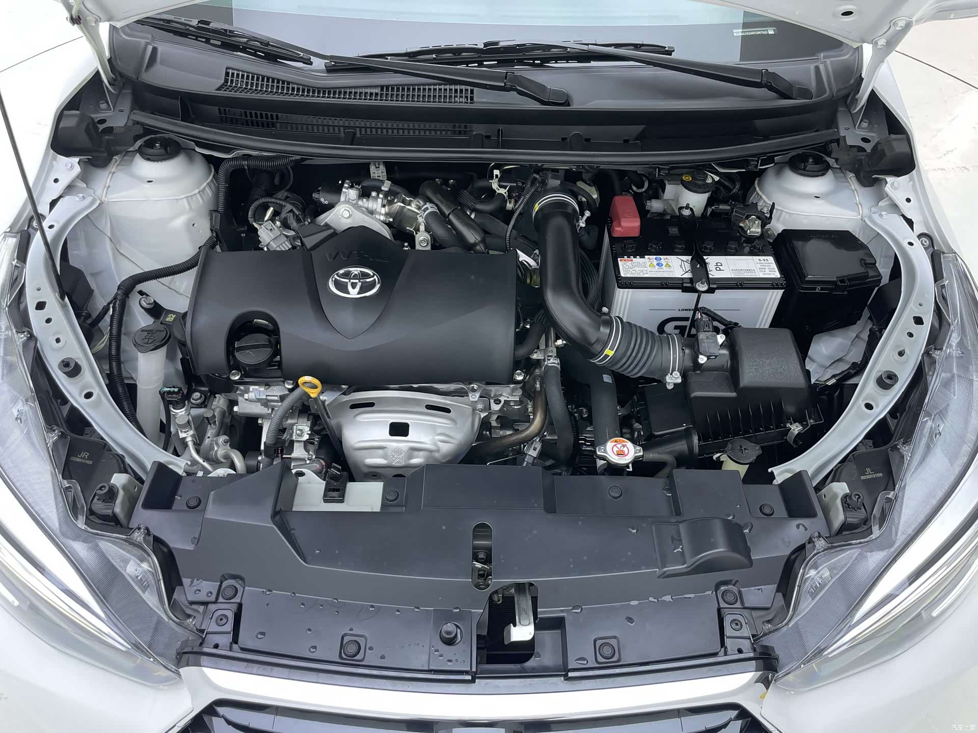 Toyota YARiS L, 2023 29