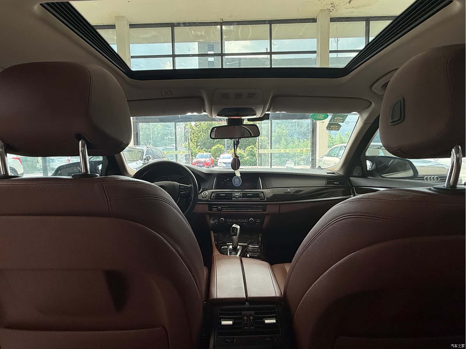 BMW 5 Series, 2016 14