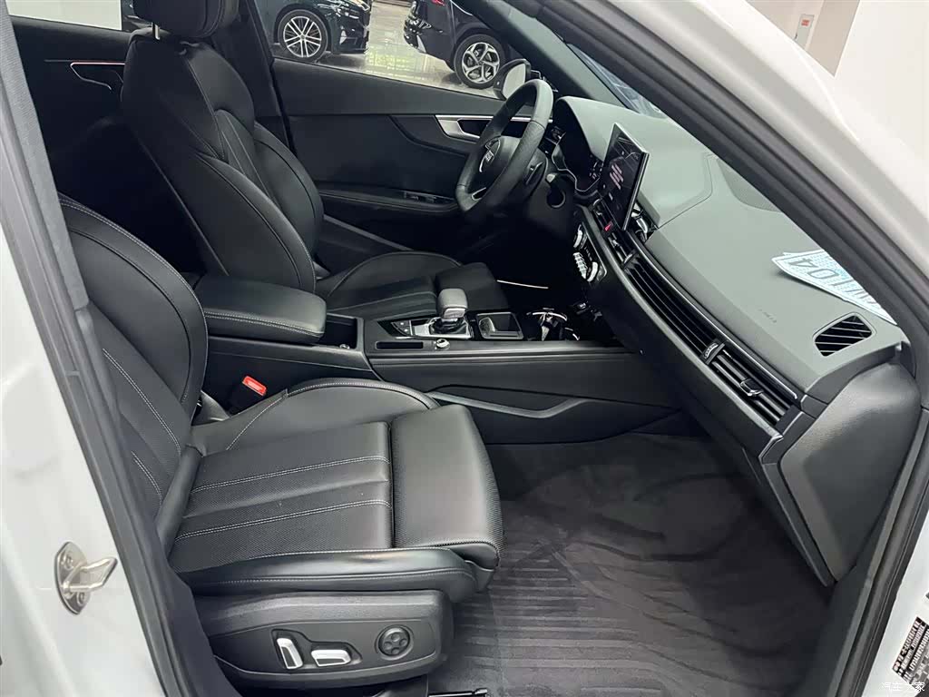 Audi A4L, 2024 10
