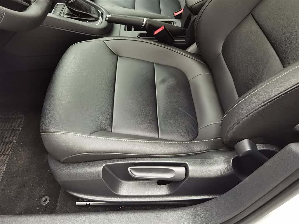Volkswagen Sagitar, 2018 20