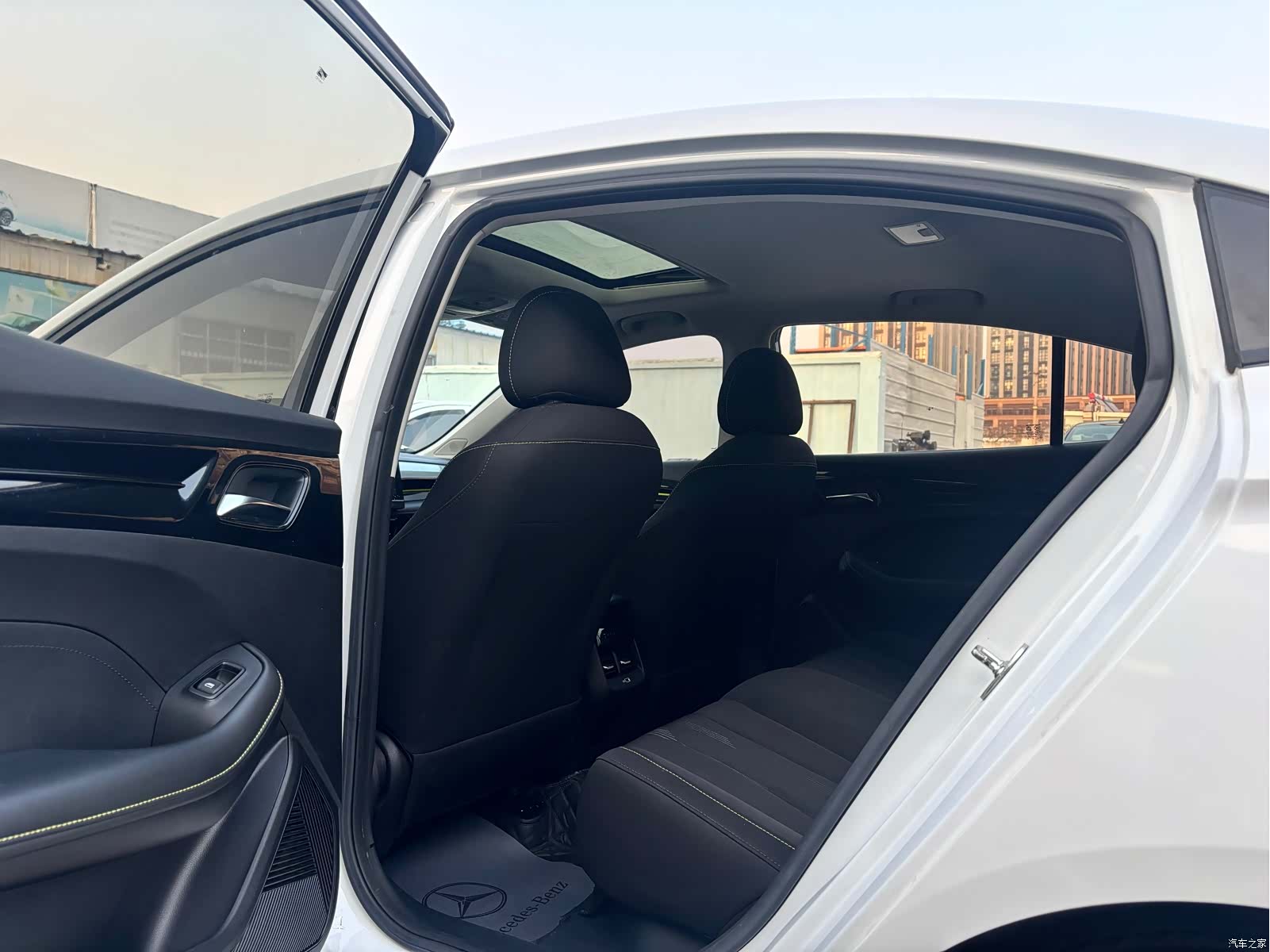 Roewe i5, 2021 10