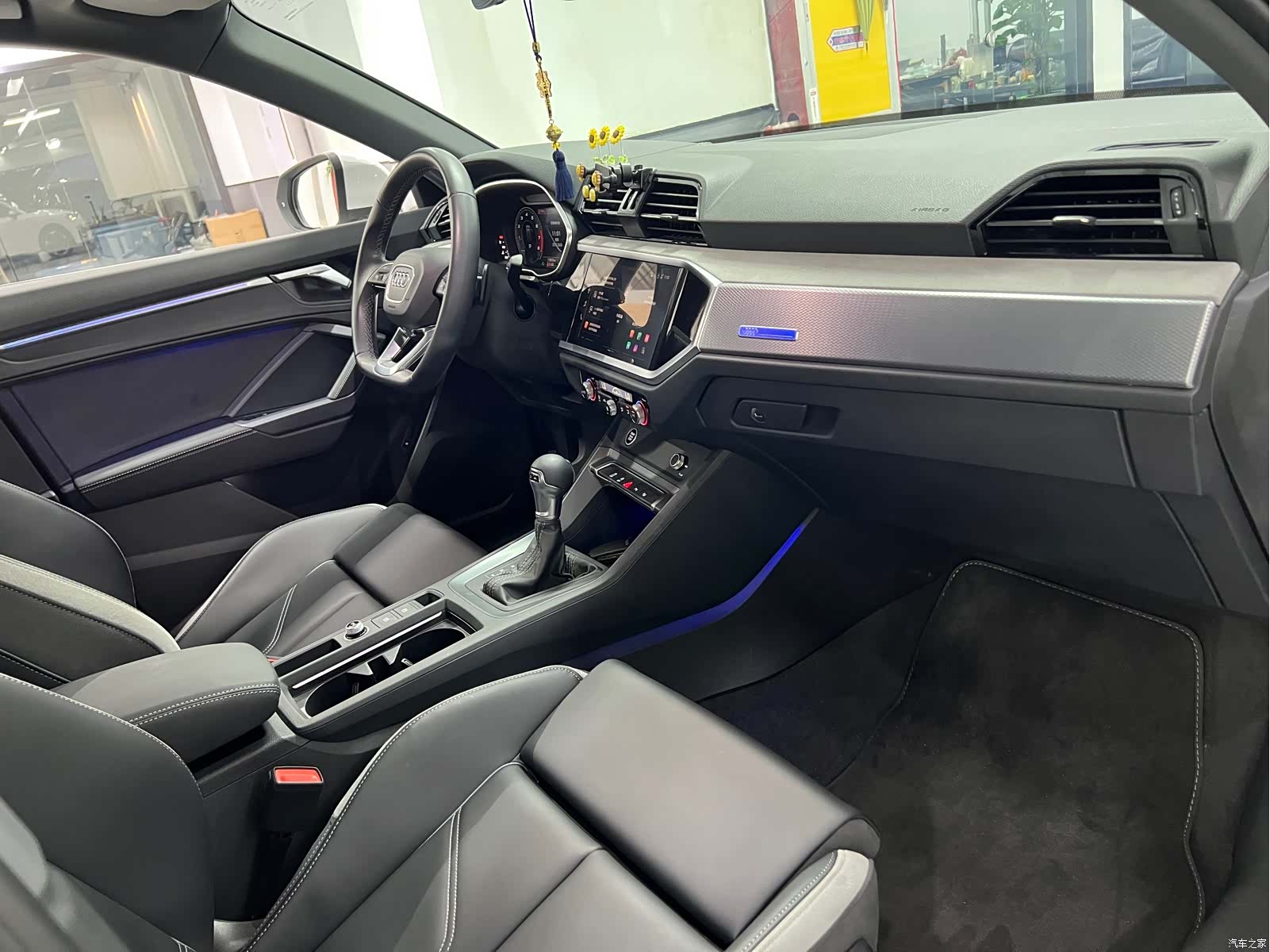Audi Q3, 2024 14
