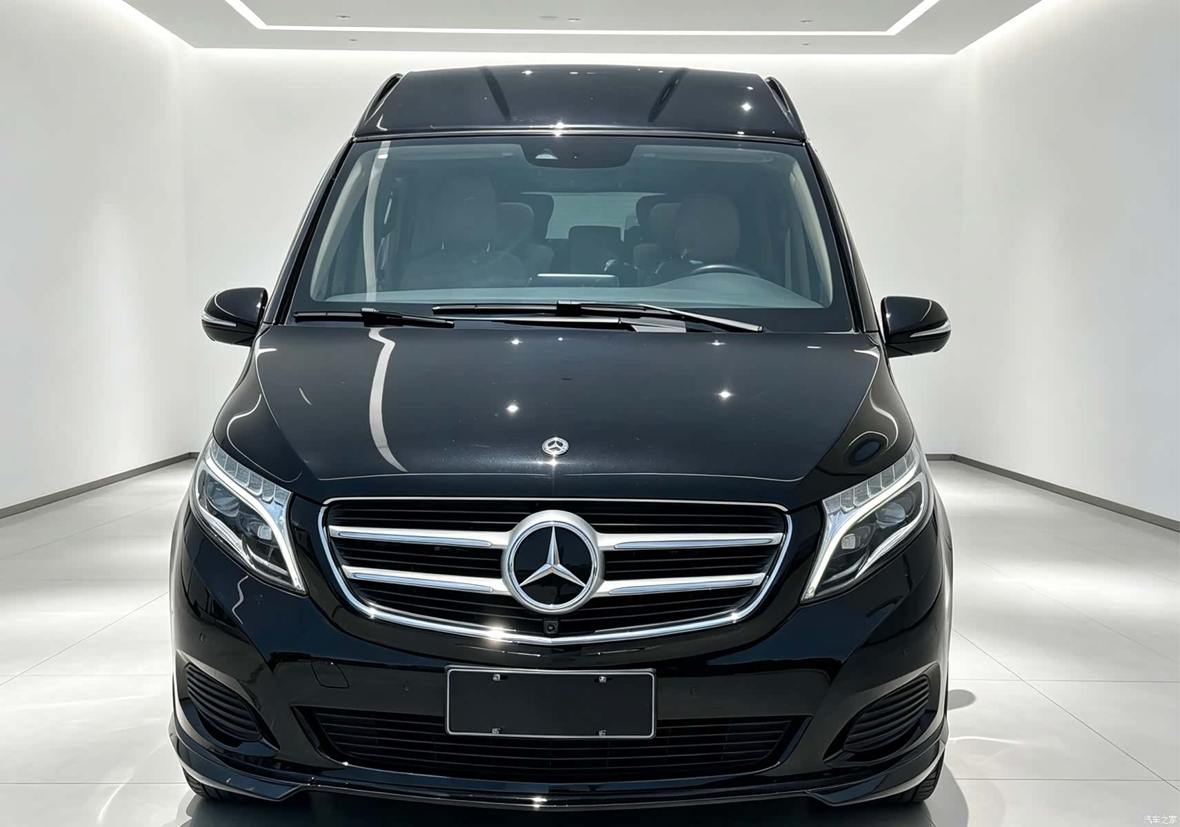 Mercedes-Benz V-Class, 2019 1