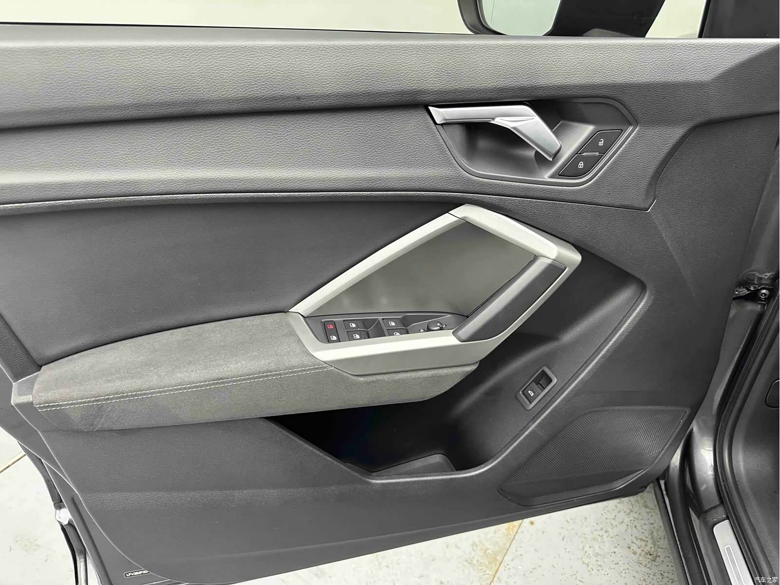 Audi Q3, 2023 10