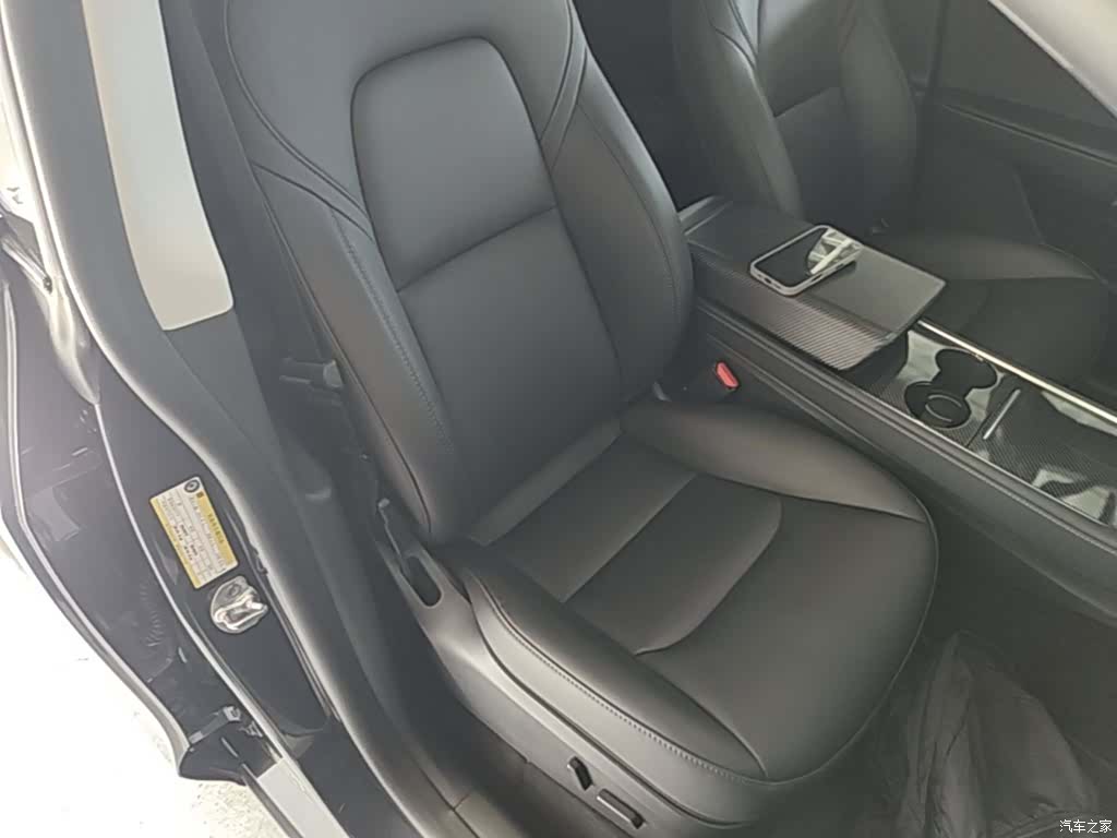 Tesla Model Y, 2024 25