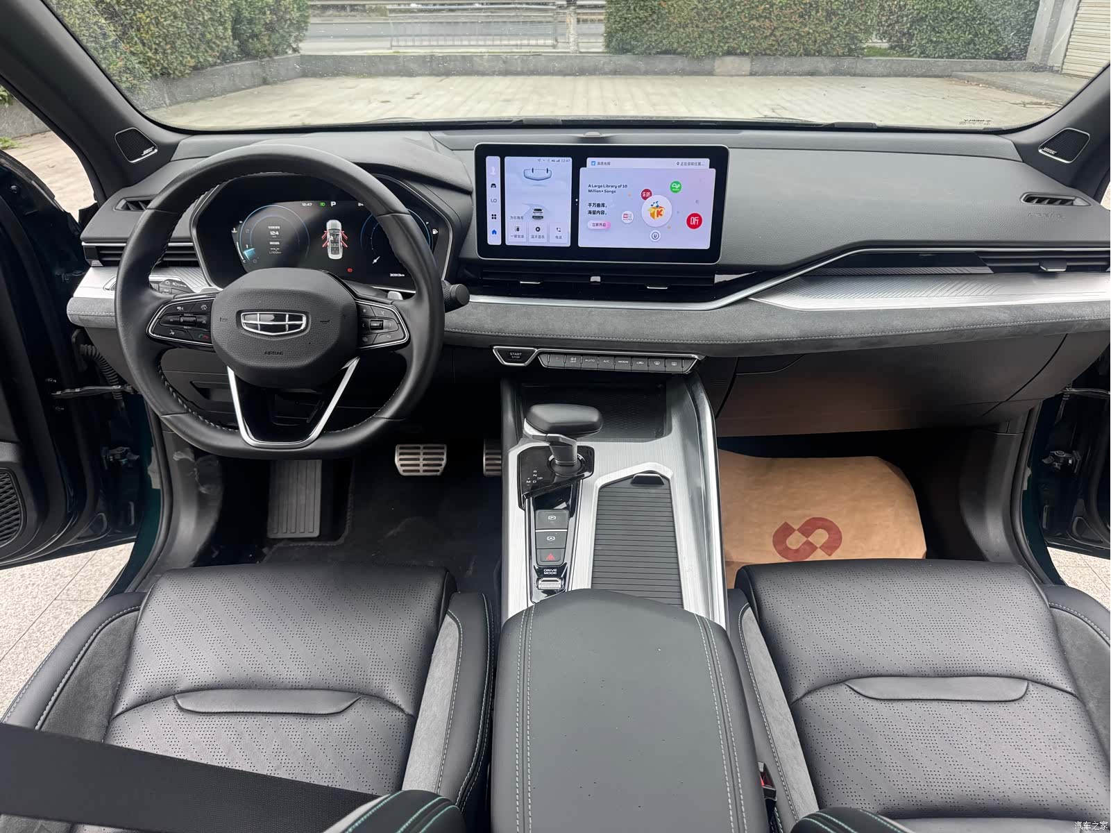 Geely Preface, 2022 15