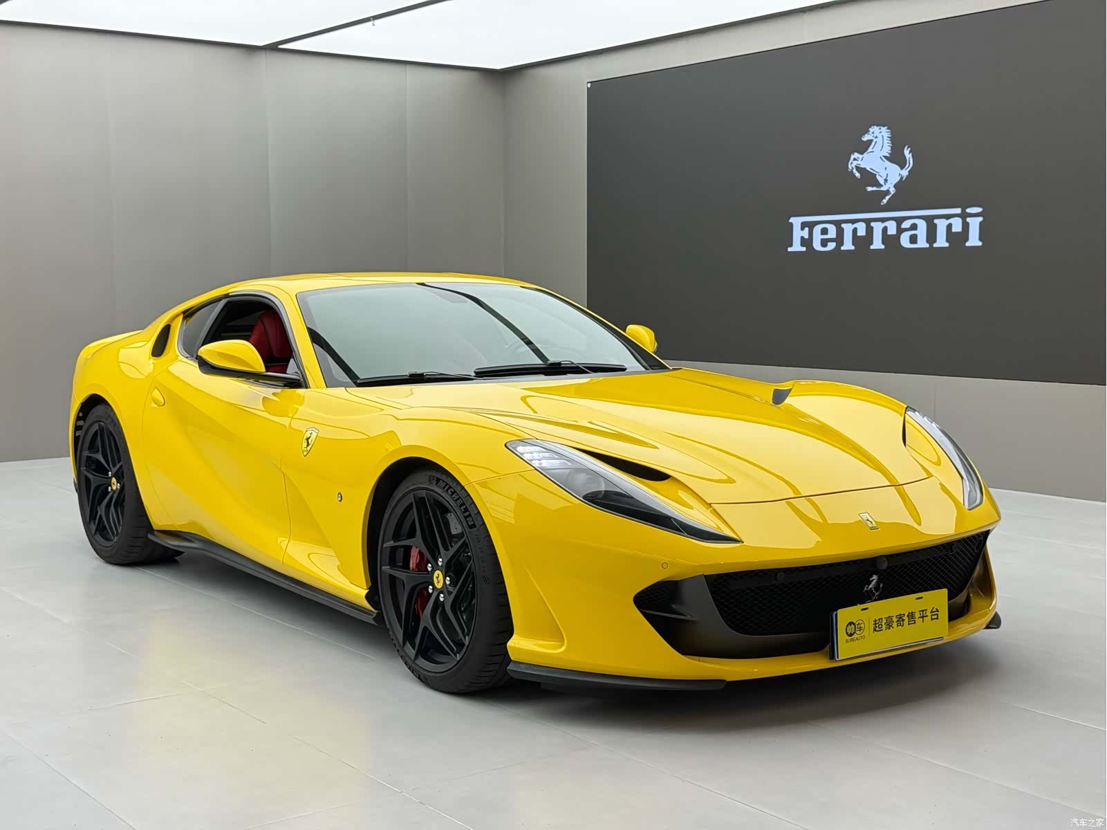 Ferrari 812, 2018 4