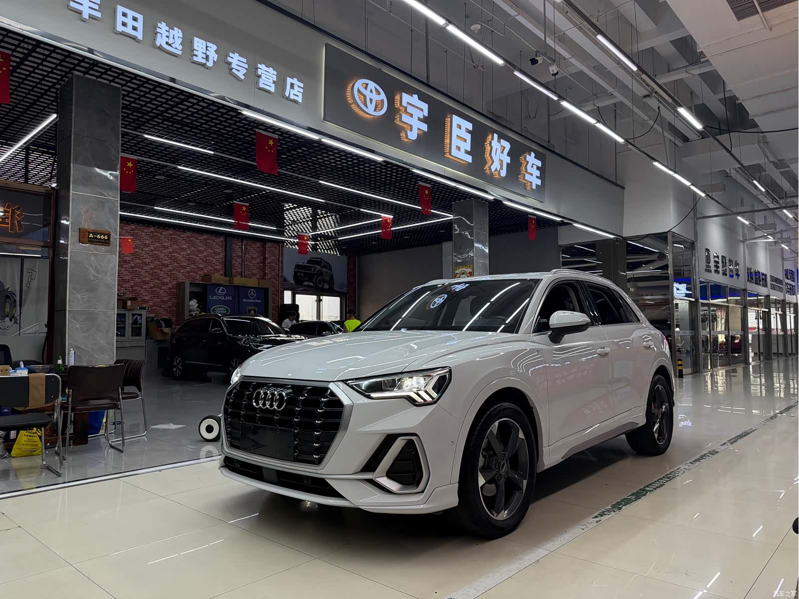 Audi Q3, 2022 1