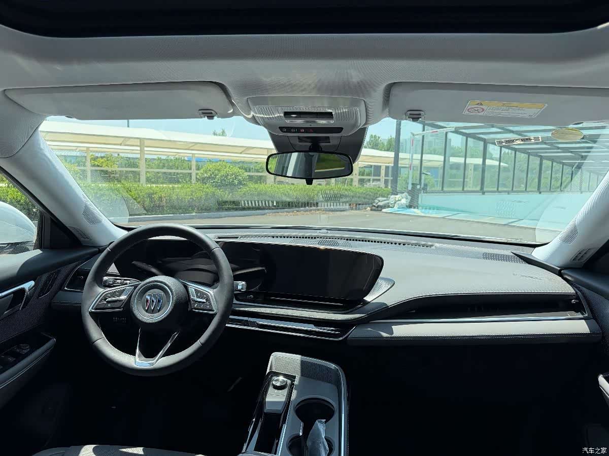 Buick E5, 2025 10