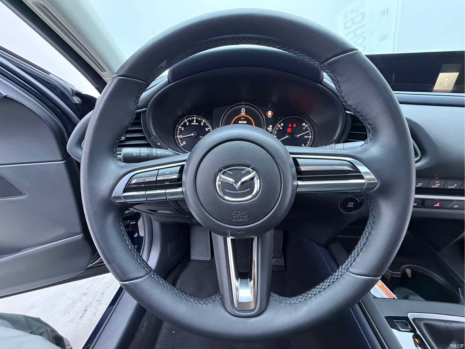 Mazda CX-30, 2022 7