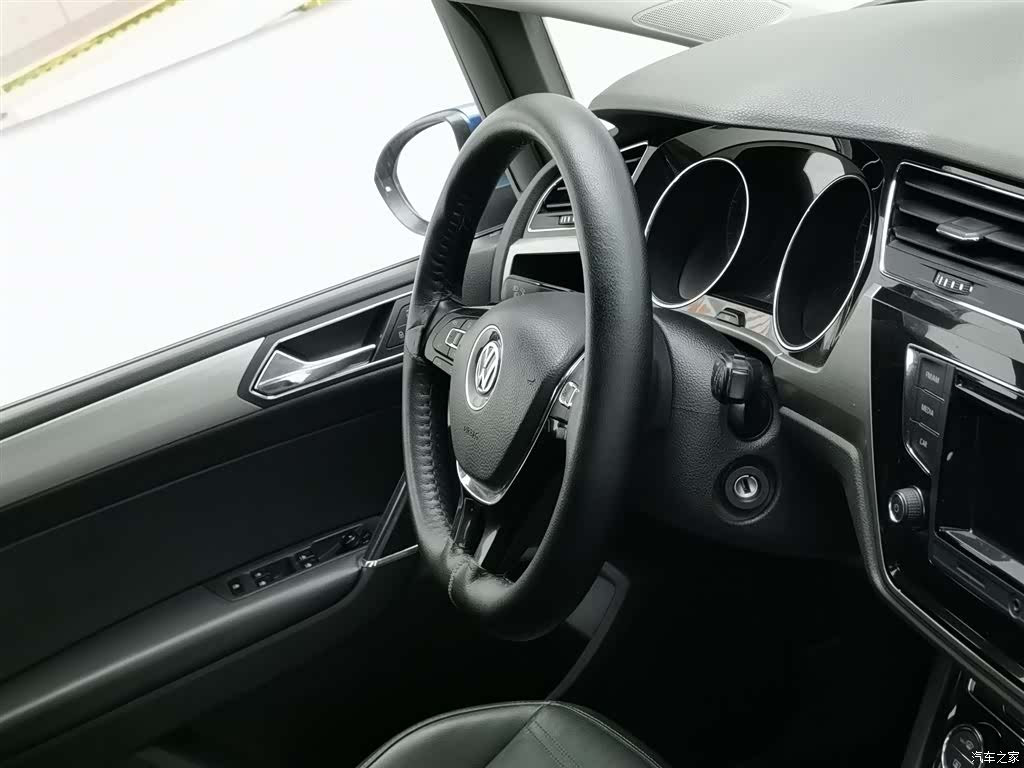 Volkswagen L, 2016 22
