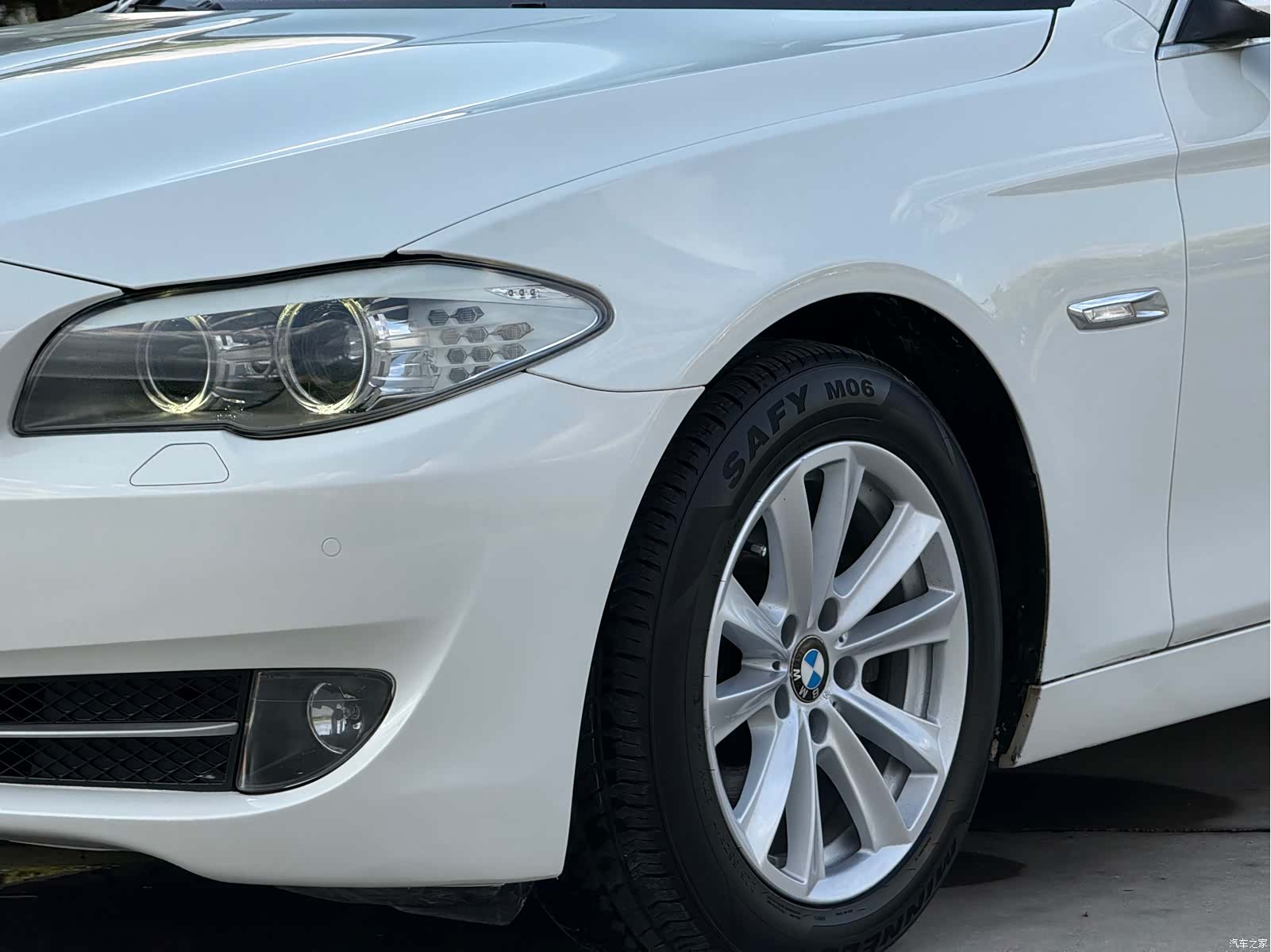 BMW 5 Series, 2012 11