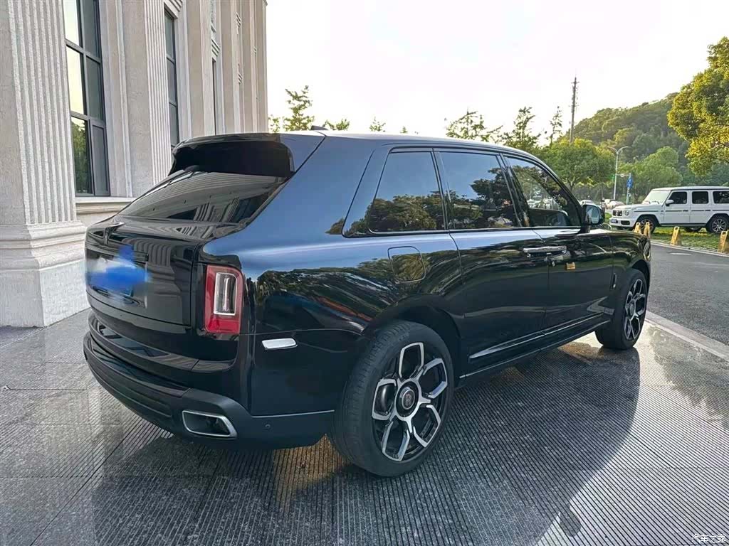 Rolls-Royce Cullinan, 2020 все фото
