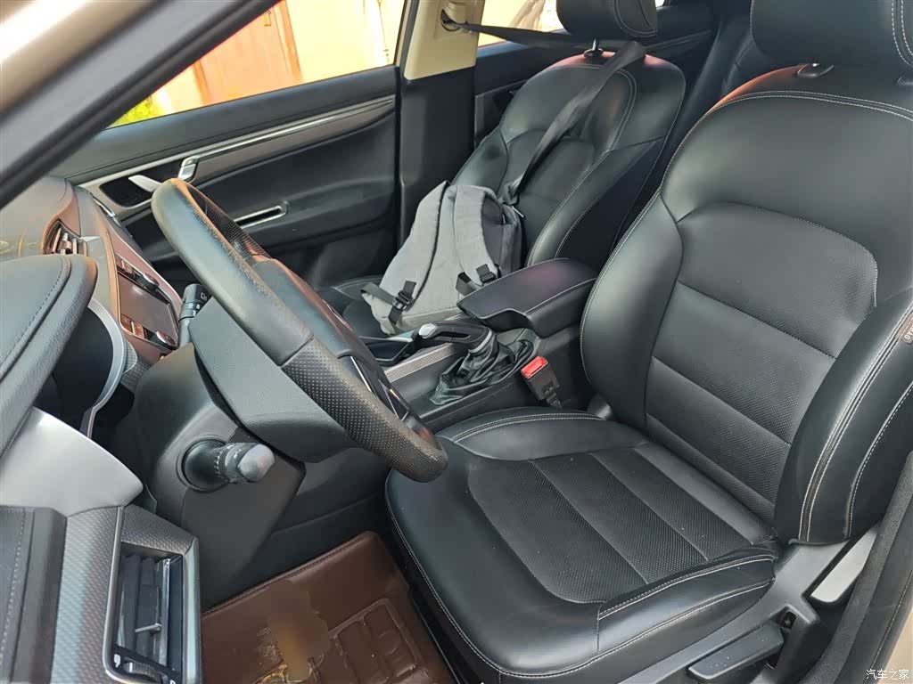 Geely Emgrand, 2017 15