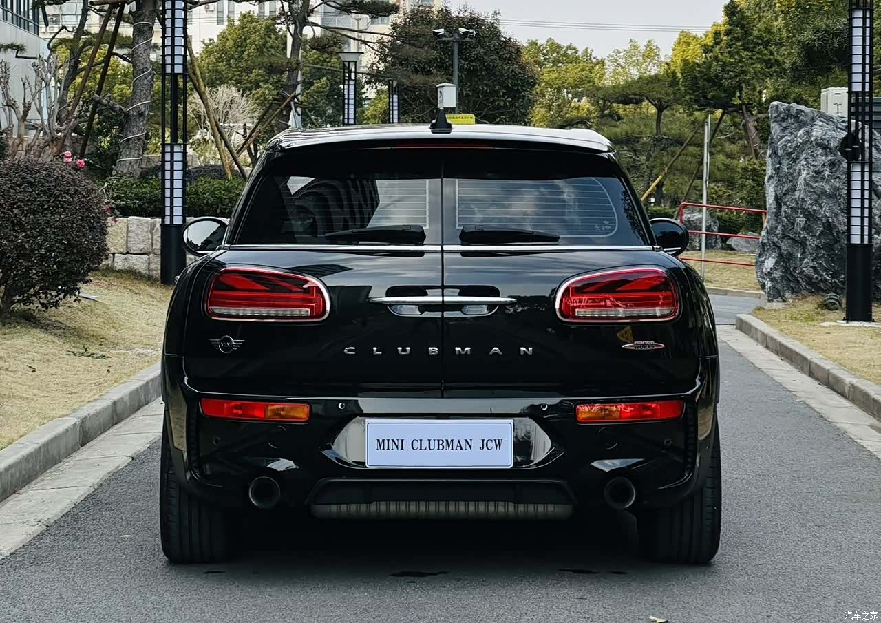 Mini Clubman, 2022 все фото