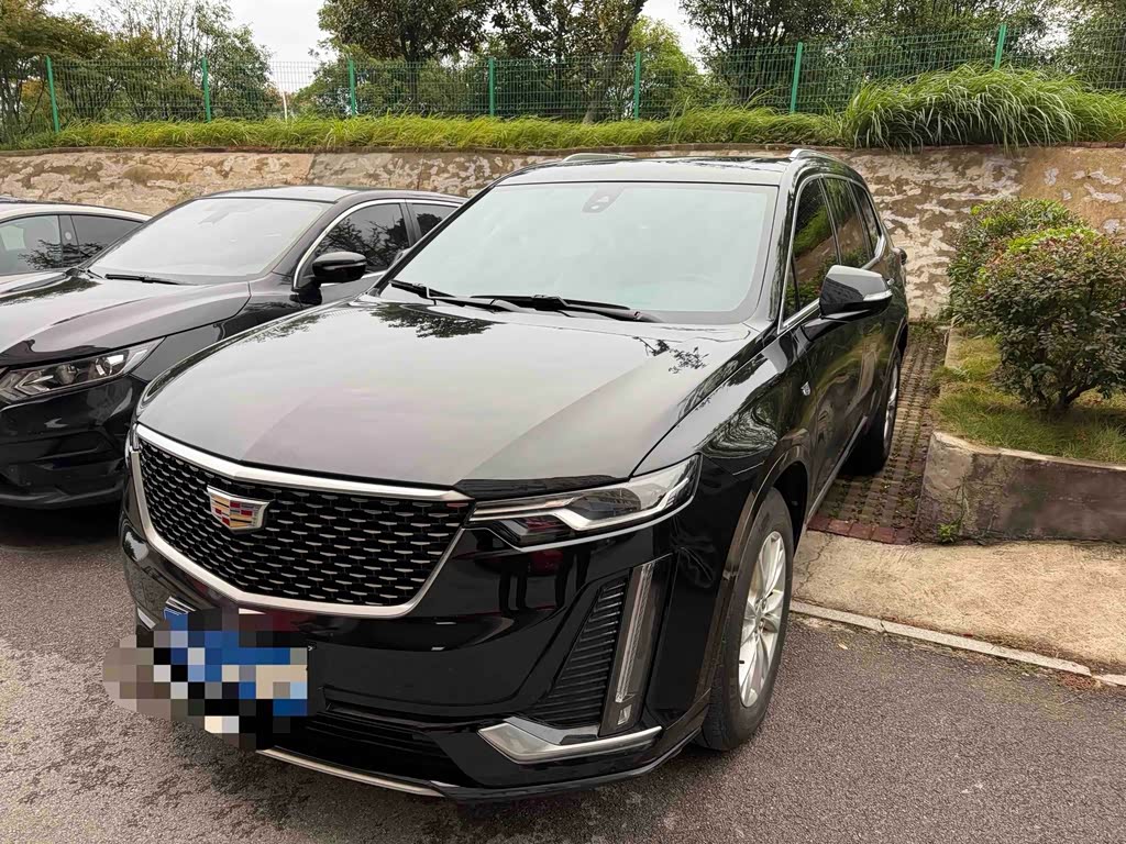 Cadillac XT6 2022 2.0T мест