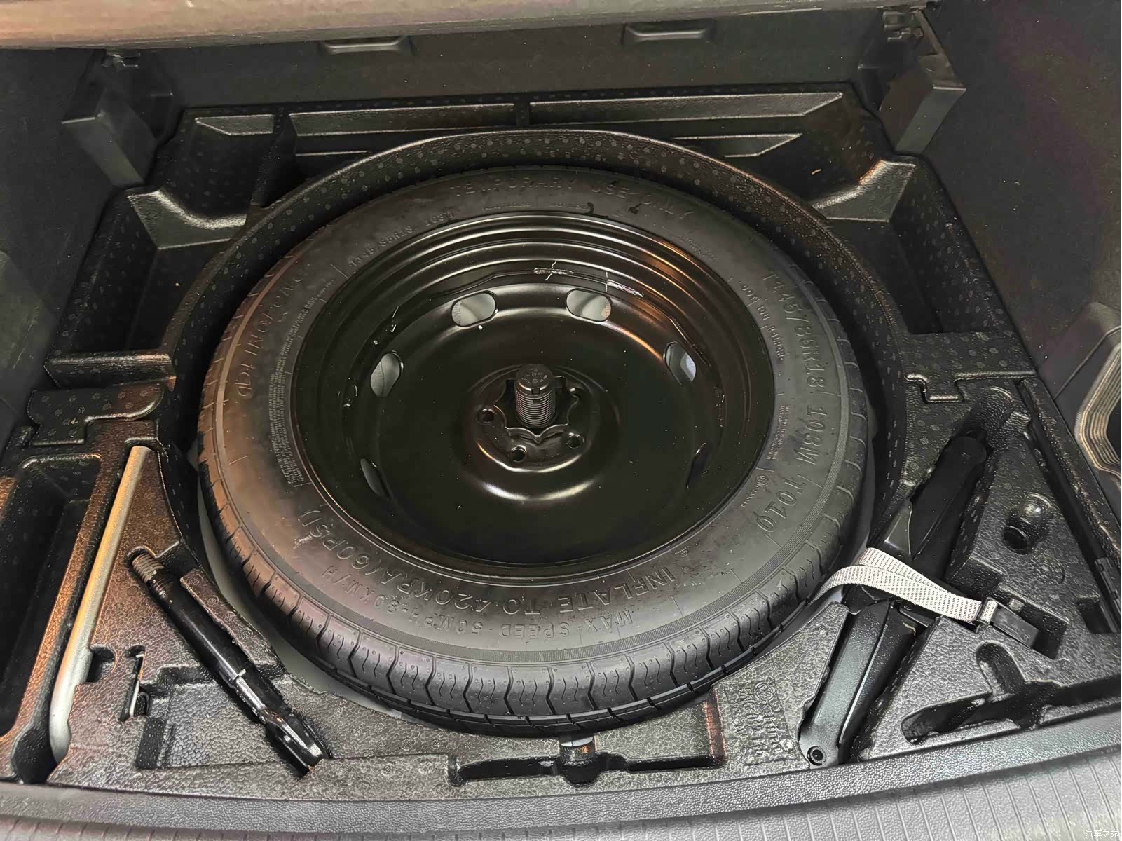 Volkswagen Tiguan L, 2022 21