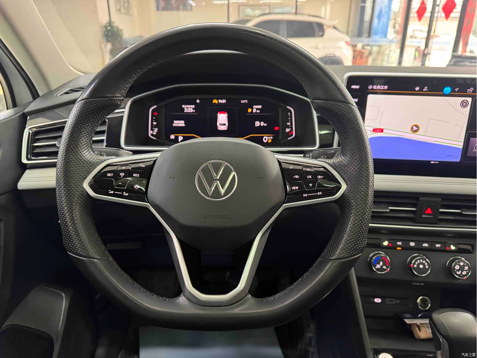 Volkswagen Tiguan L, 2022 15