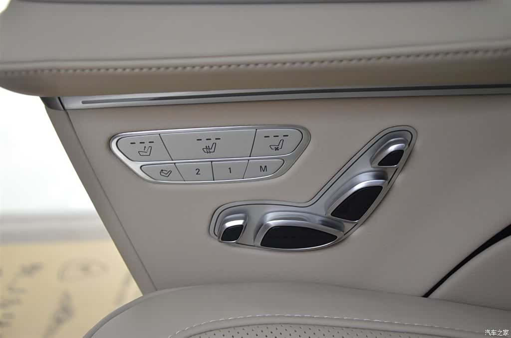 Mercedes-Benz V-Class, 2026 12