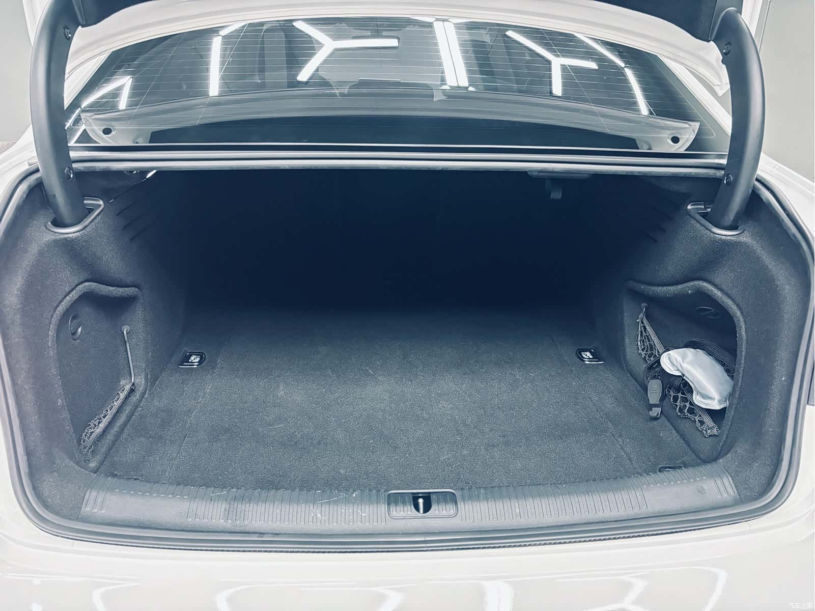 Audi A4L, 2019 17