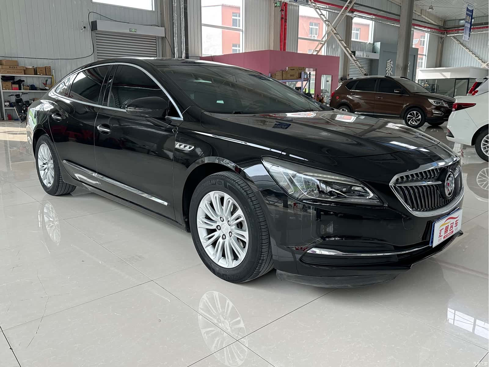 Buick LaCrosse, 2019 3