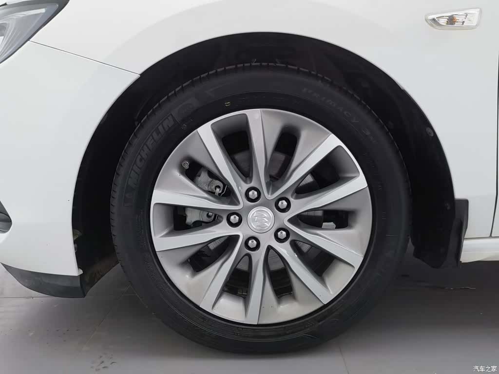 Buick GL6, 2023 17