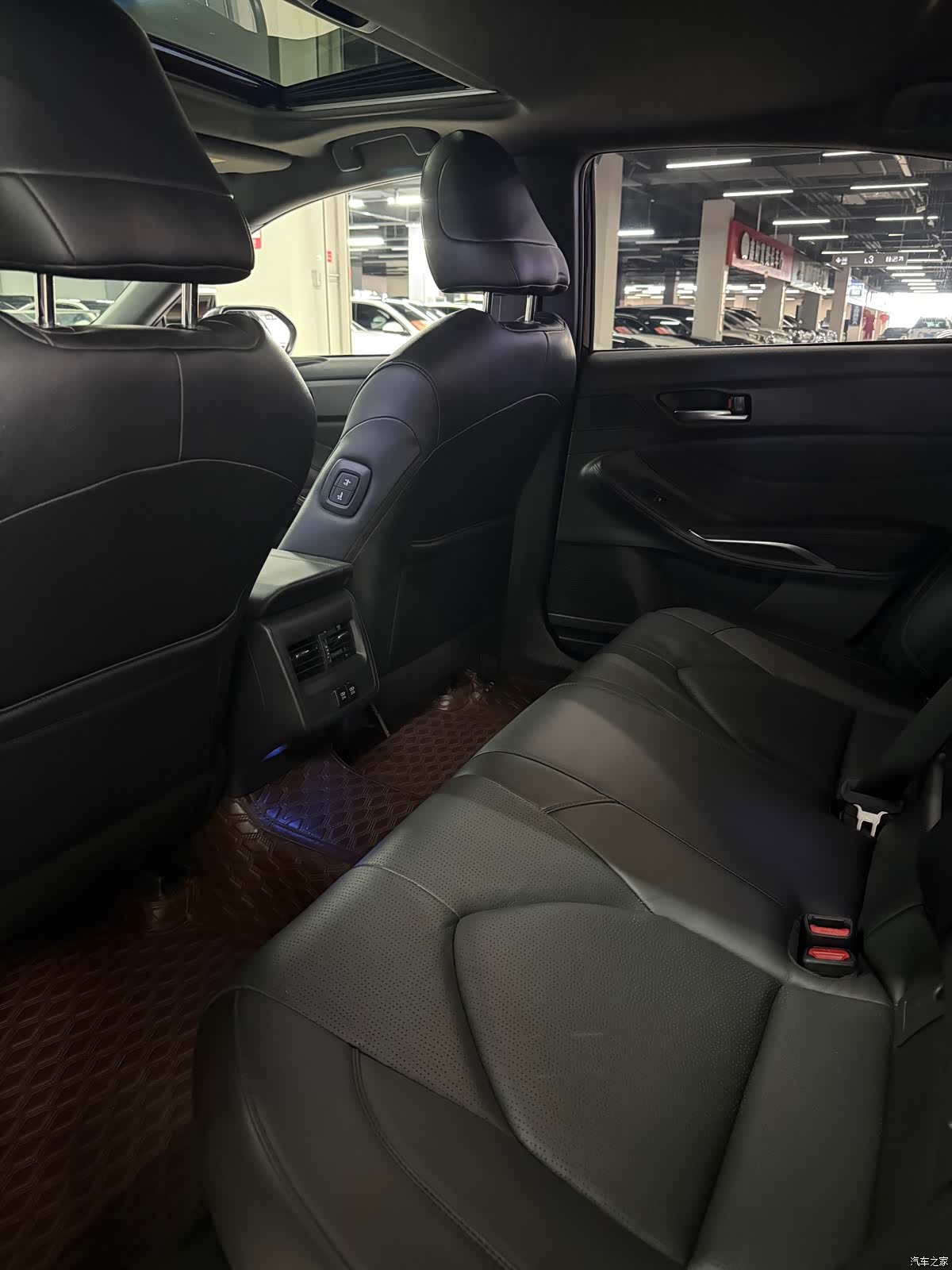 Toyota Avalon, 2019 6